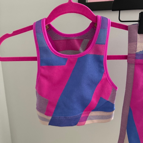 Nike Icon Clash Pink/Purple Seamless Training Bra and Shorts Sz Small NWOT - Picture 3 of 9